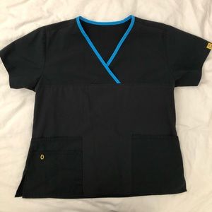 Black Wonder Wink Scrub Set